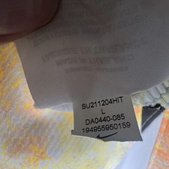 Boys Nike Dri-Fit Colorful Tie Dye Splatter Training Shorts Large SMALL STAIN - Picture 8 of 9